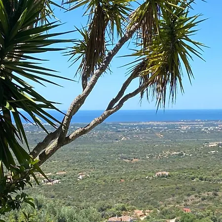 Felicidade Bed and Breakfast 4*