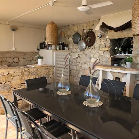 Felicidade Bed and Breakfast Λουλέ