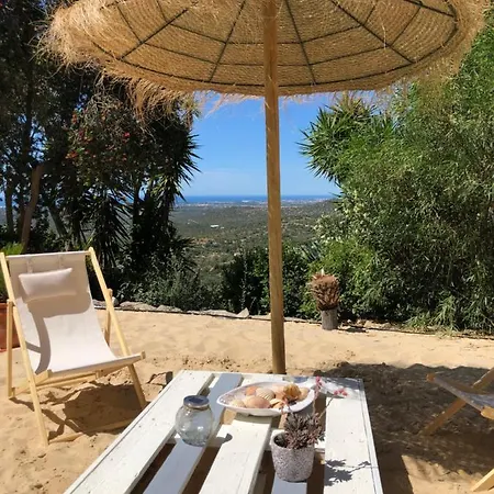 Felicidade Bed & Breakfast Loule