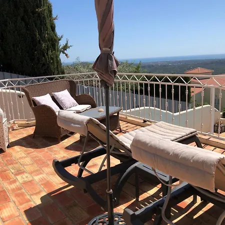 Bed and breakfast Felicidade 4*