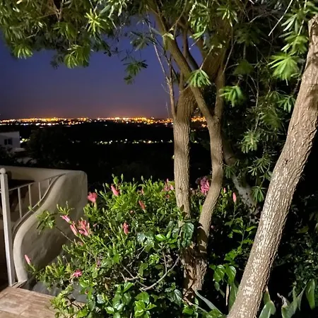 Bed & Breakfast Felicidade 4*